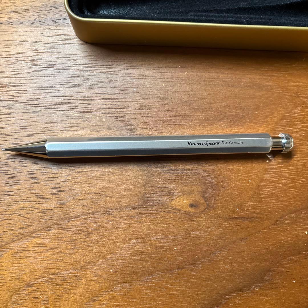 カヴェコスペシャルシャイニーシルバー 0.5mm 正規品