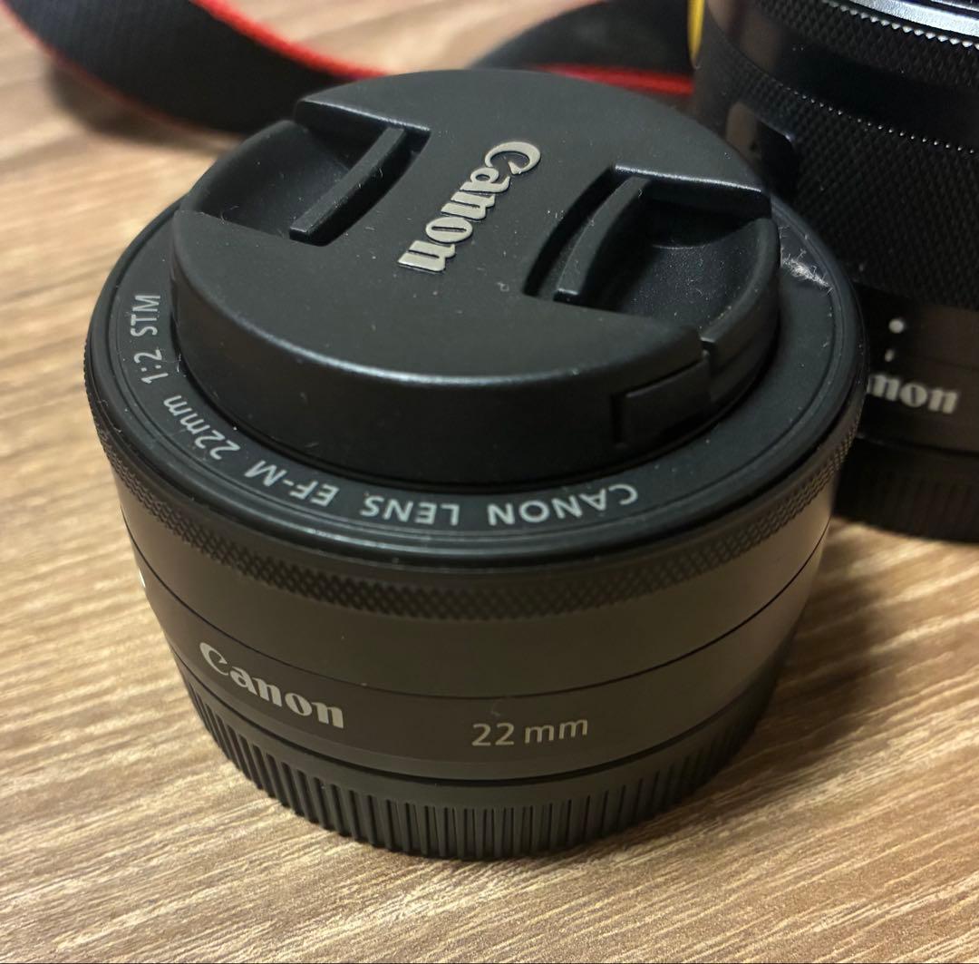 Canon EOS M10 ブラック本体と付属品