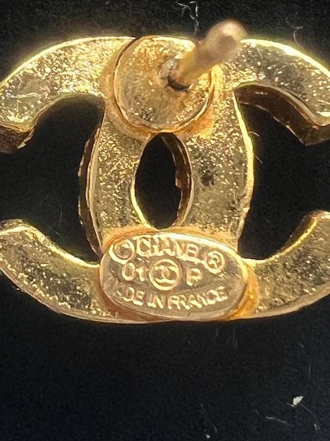 CHANEL CCロゴピアス 01P ゴールド 片方　石取れ有