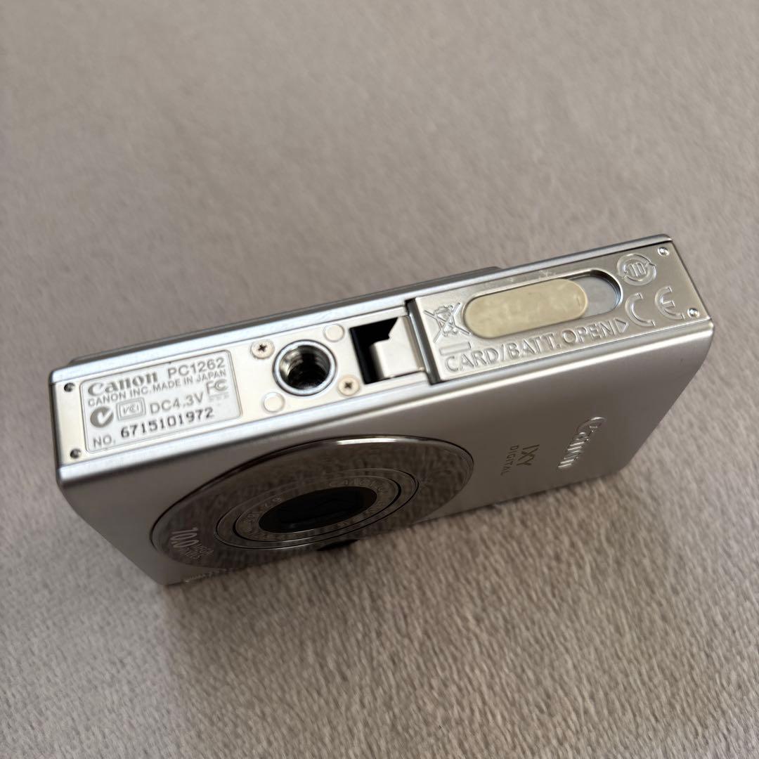 Canon IXY DIGITAL 25IS（ミニ三脚付属）