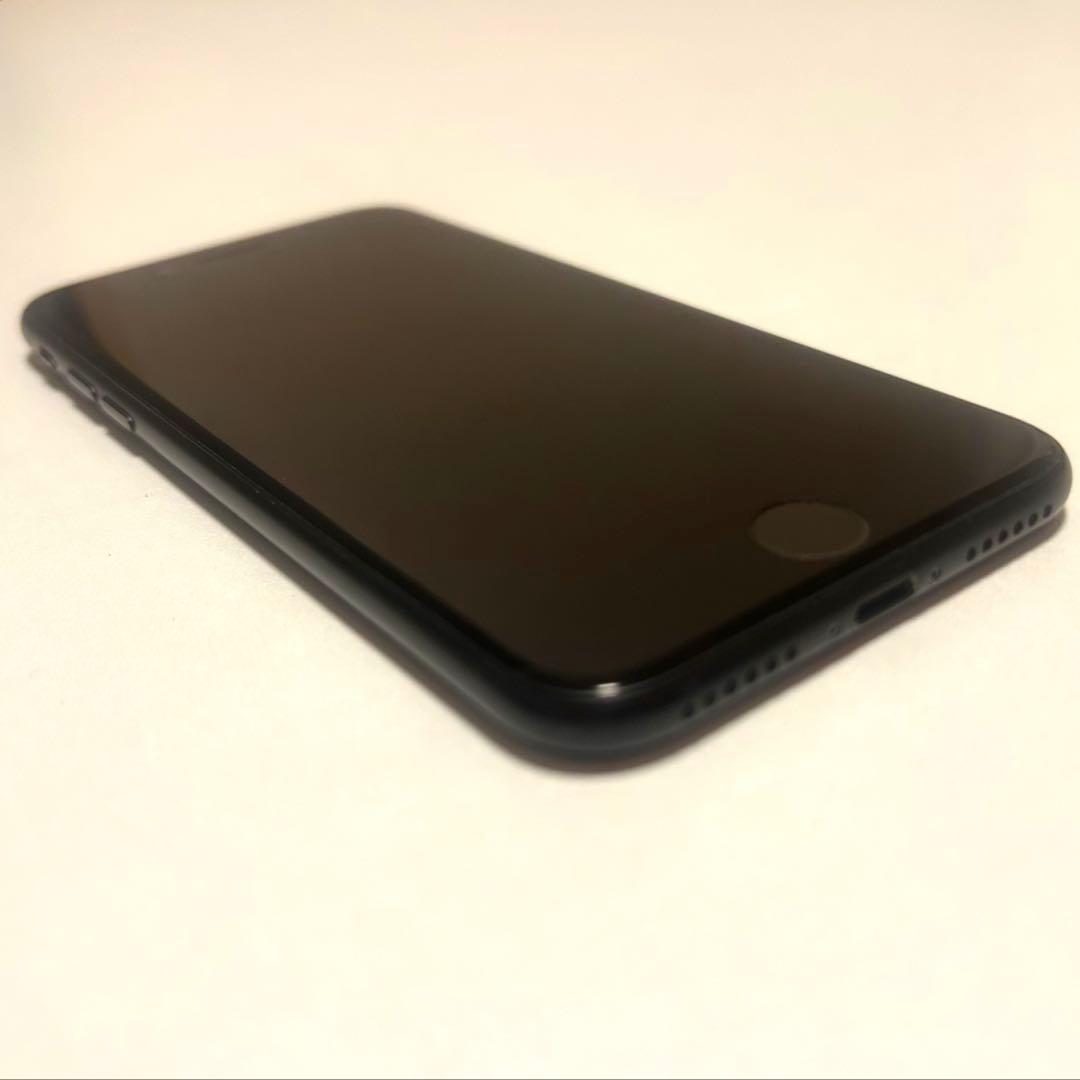 iPhone SE 動作品 初期化済 容量128GB ブラック