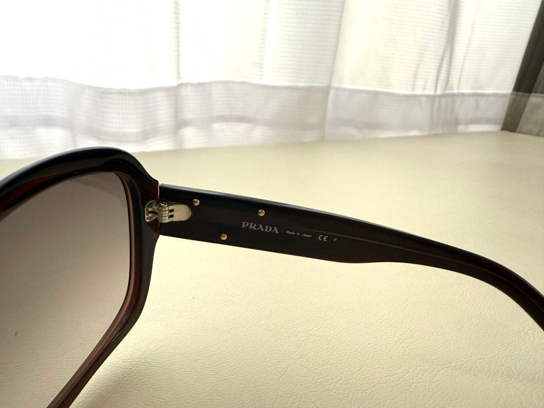 美品　PRADA プラダ　サングラス　ベッコウ　三角ロゴプレート
