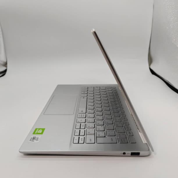 SSD512GB 第10世代i7 バッテリ◎ フルHD 13 8GB オフィス