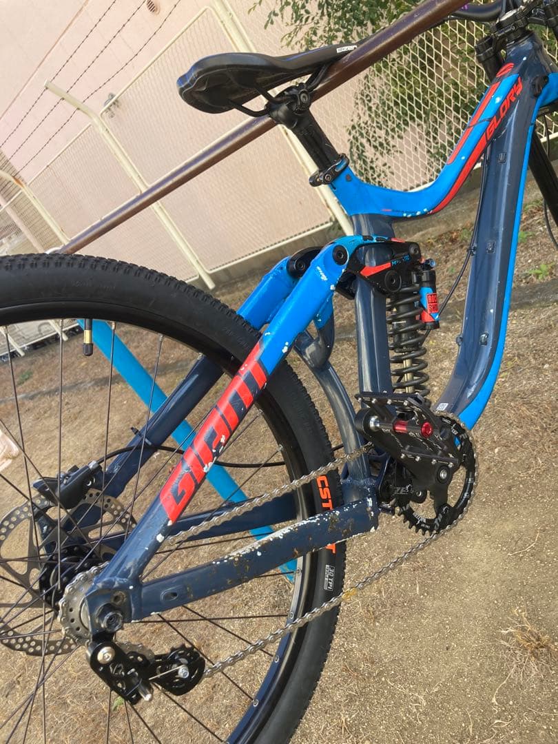 お安く組んだダウンヒルバイク ジャイアント グローリー