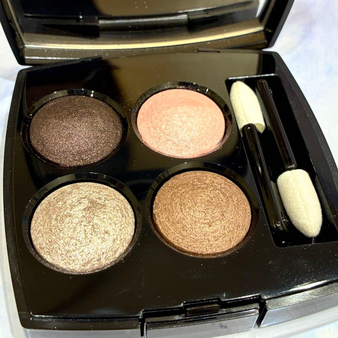 ♡【未使用品】CHANEL レキャトルオンブル 14 ミスティックアイズ