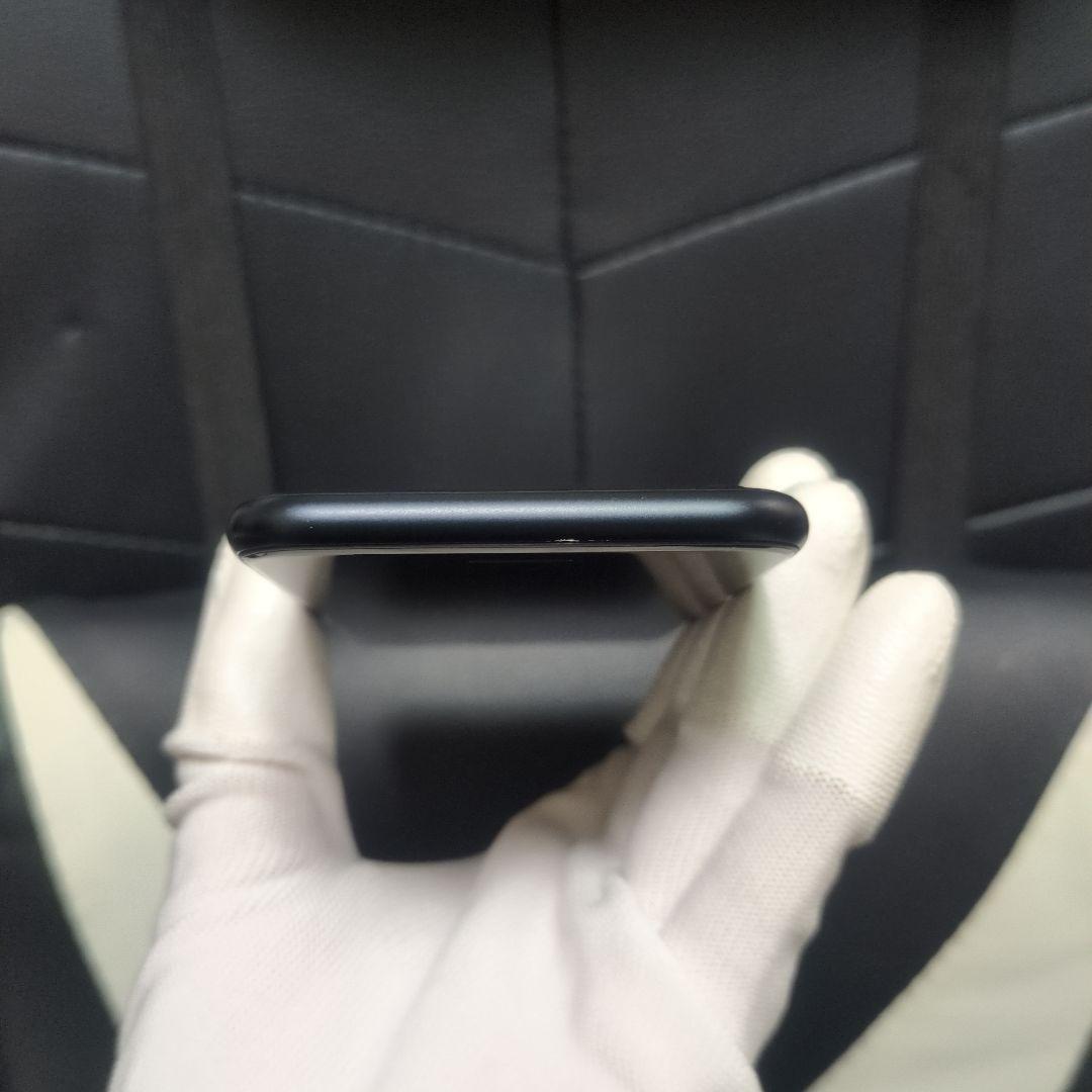 美品　iPhone　se3 第3世代　64gb SIMフリー　黒　ブラック　65