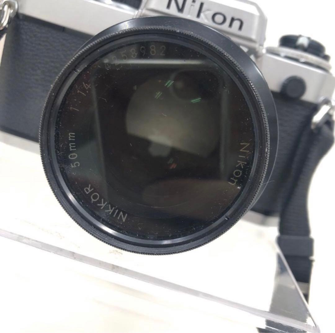 R Nikon 一眼レフカメラ シルバー ブラック　ジャンク