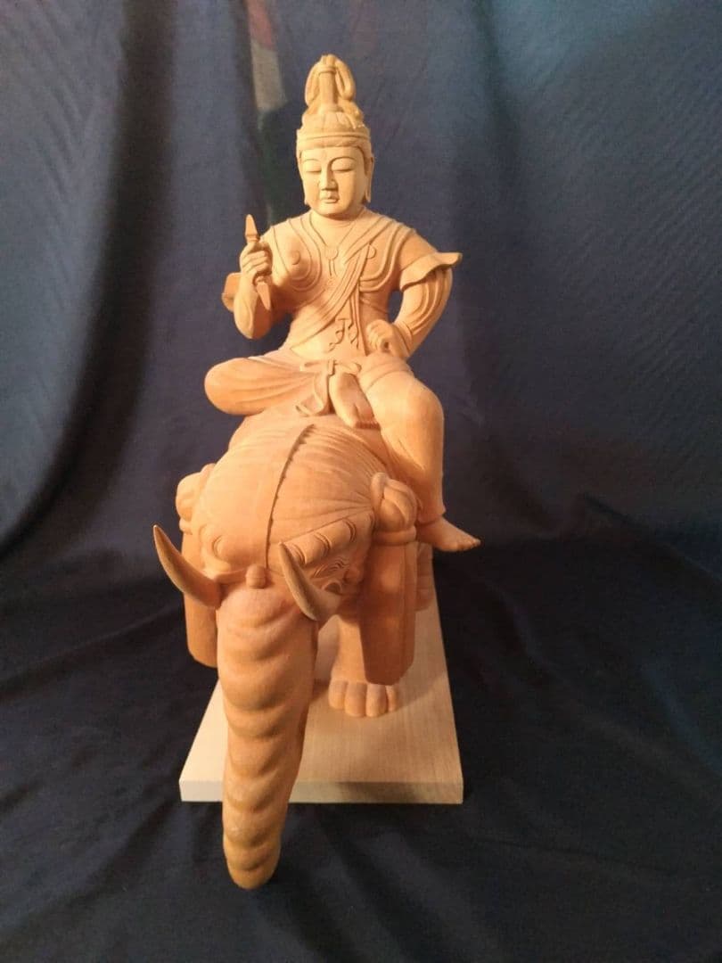普賢菩薩　木彫り