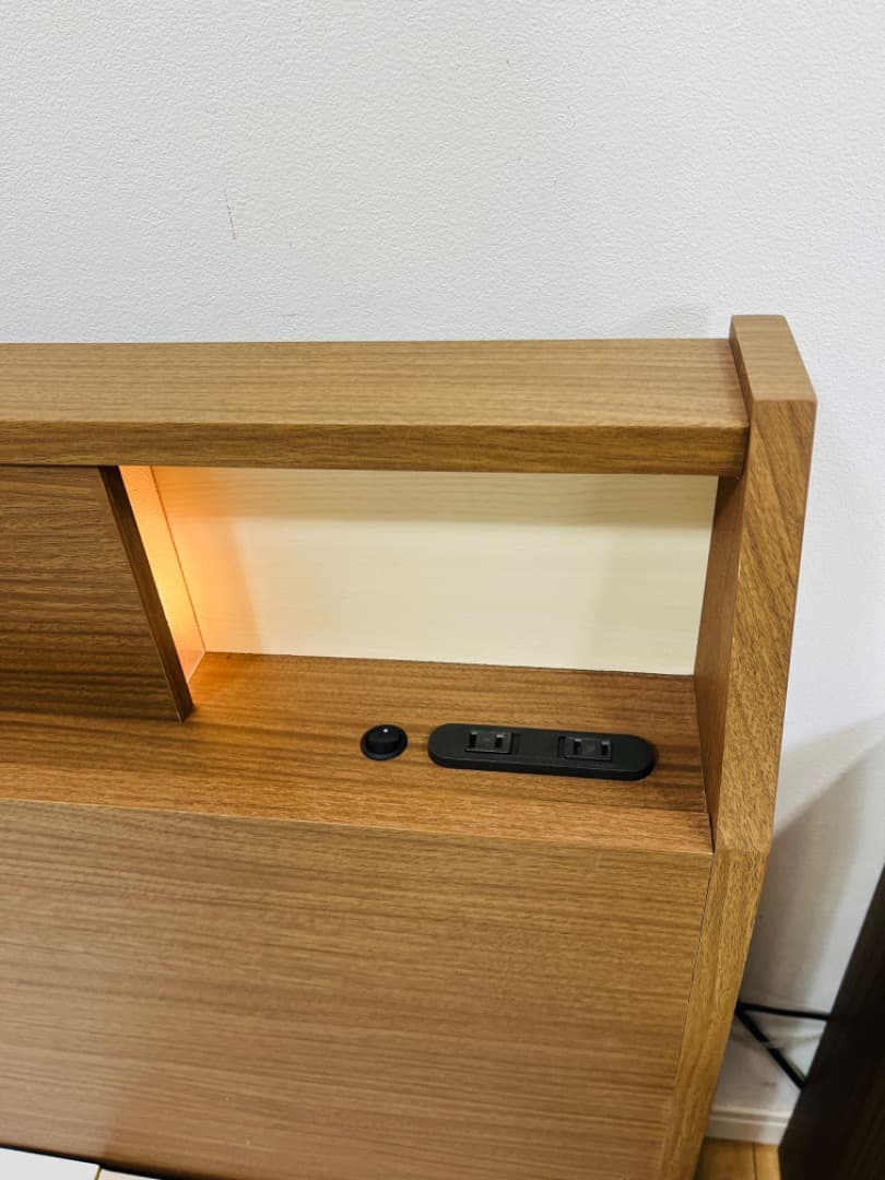 シングルベッド＋マットレス＋ヘッドボード・ナイトテーブル セット