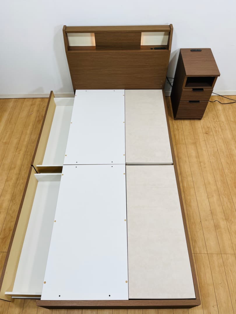 シングルベッド＋マットレス＋ヘッドボード・ナイトテーブル セット