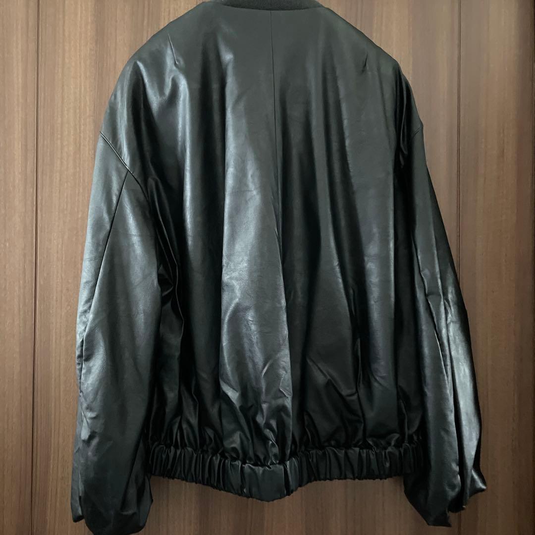 金子綾×TOMORROWLAND フェイクレザージャケット