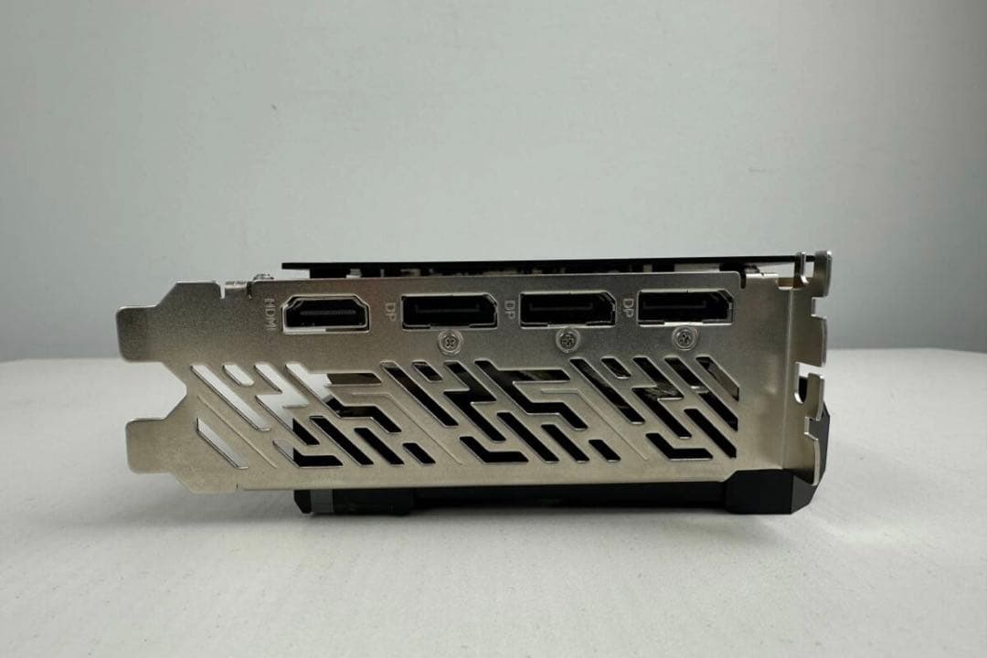 グラフィックボード・グラボ・ビデオカード ASRock RX9070 CL 16G