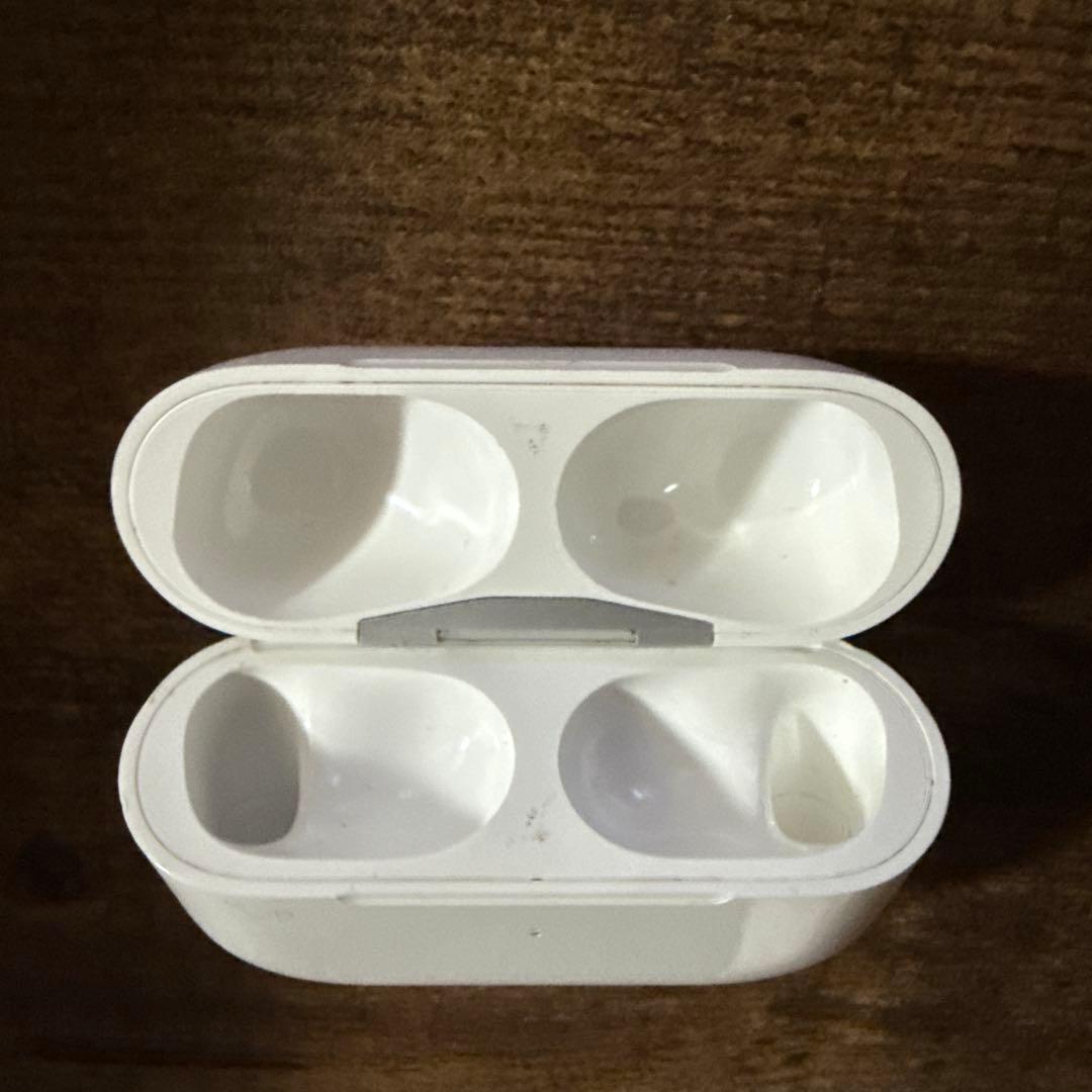 AirPodspro本体 充電ケース　ホワイト