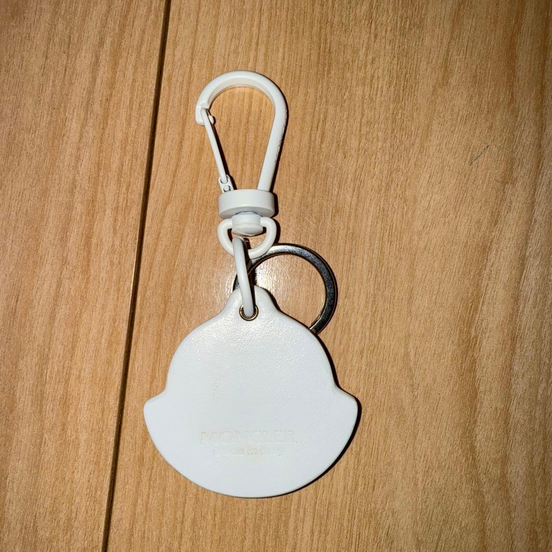 MONCLER ホワイトレザー キーホルダー