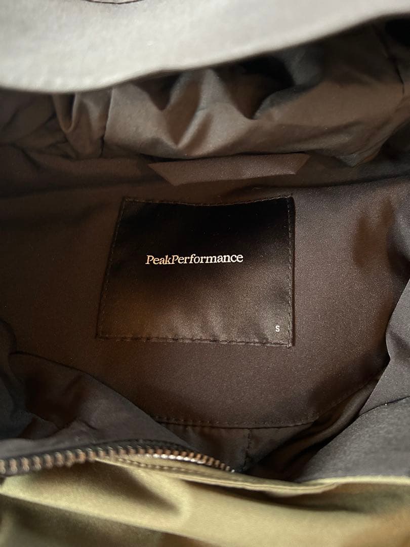 Peak Performance スキースノボジャケットSレディース