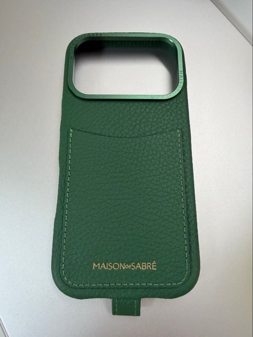 NEW iPhone17 Pro スリングスマホケース