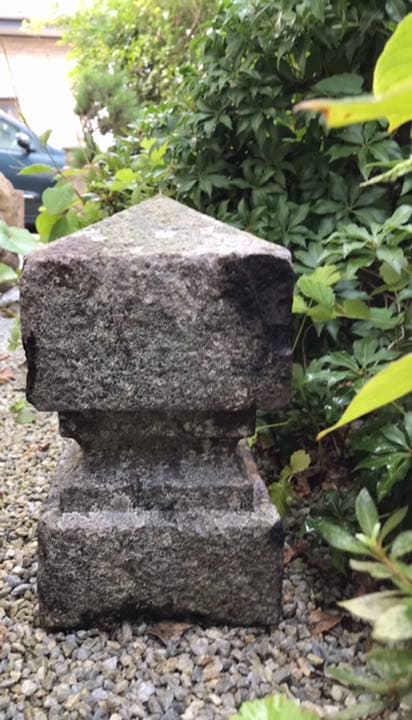 古い擬宝珠・関守石・オブジェ