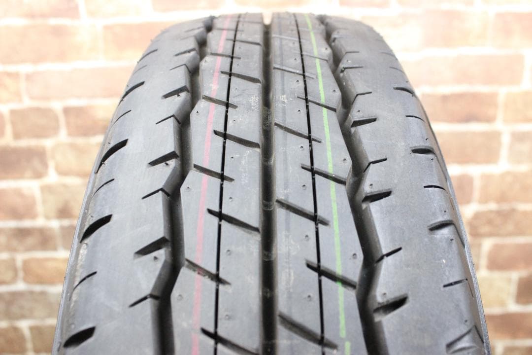 新車外し・ハイエースオプションホイール　№２４４