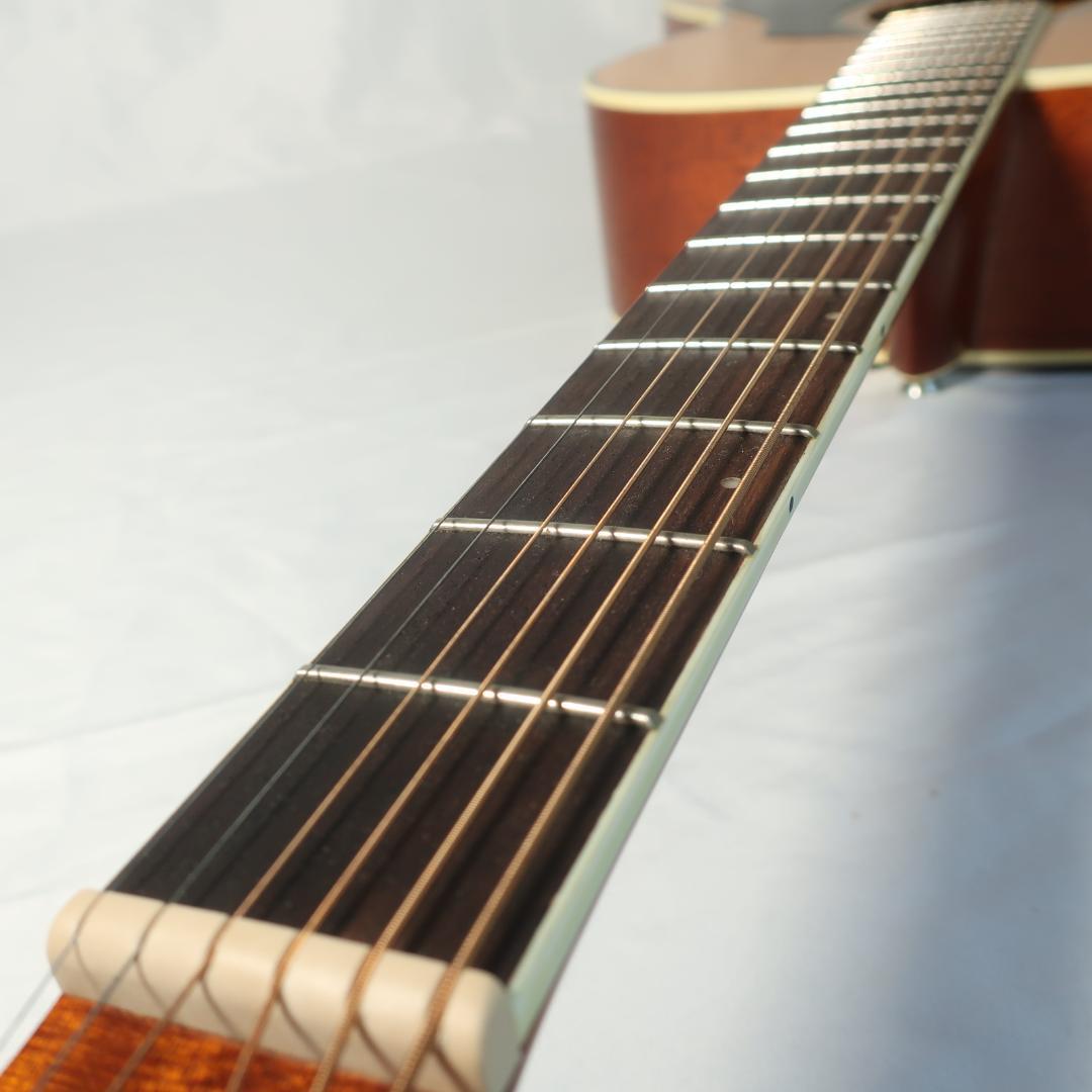 ほぼ未使用 James JF400 アコースティックギター ケース付 トップ単板