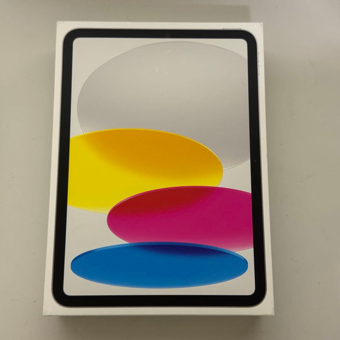 【極美品】iPad (A16) 128GB Wi-Fi シルバー ケース付き