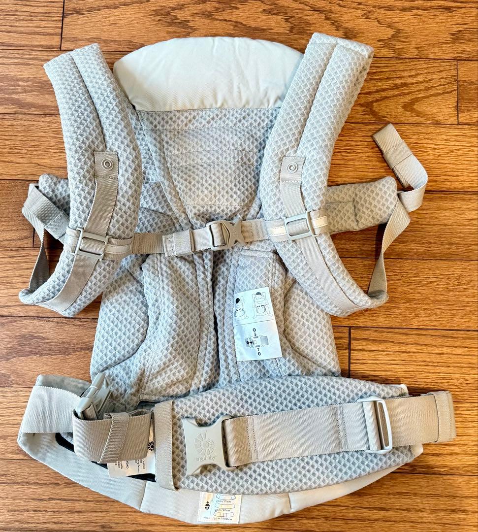 箱付き美品 エルゴベビー 抱っこ紐（オムニブリーズ）