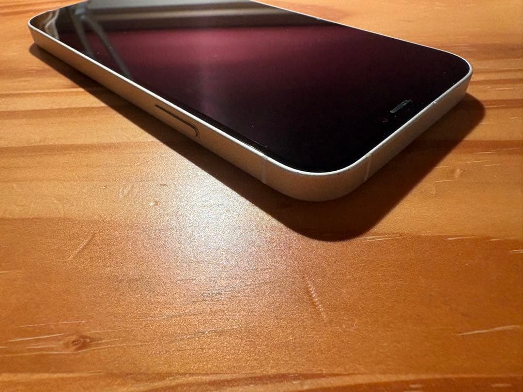 iPhone12 ホワイト128GB 傷なし。