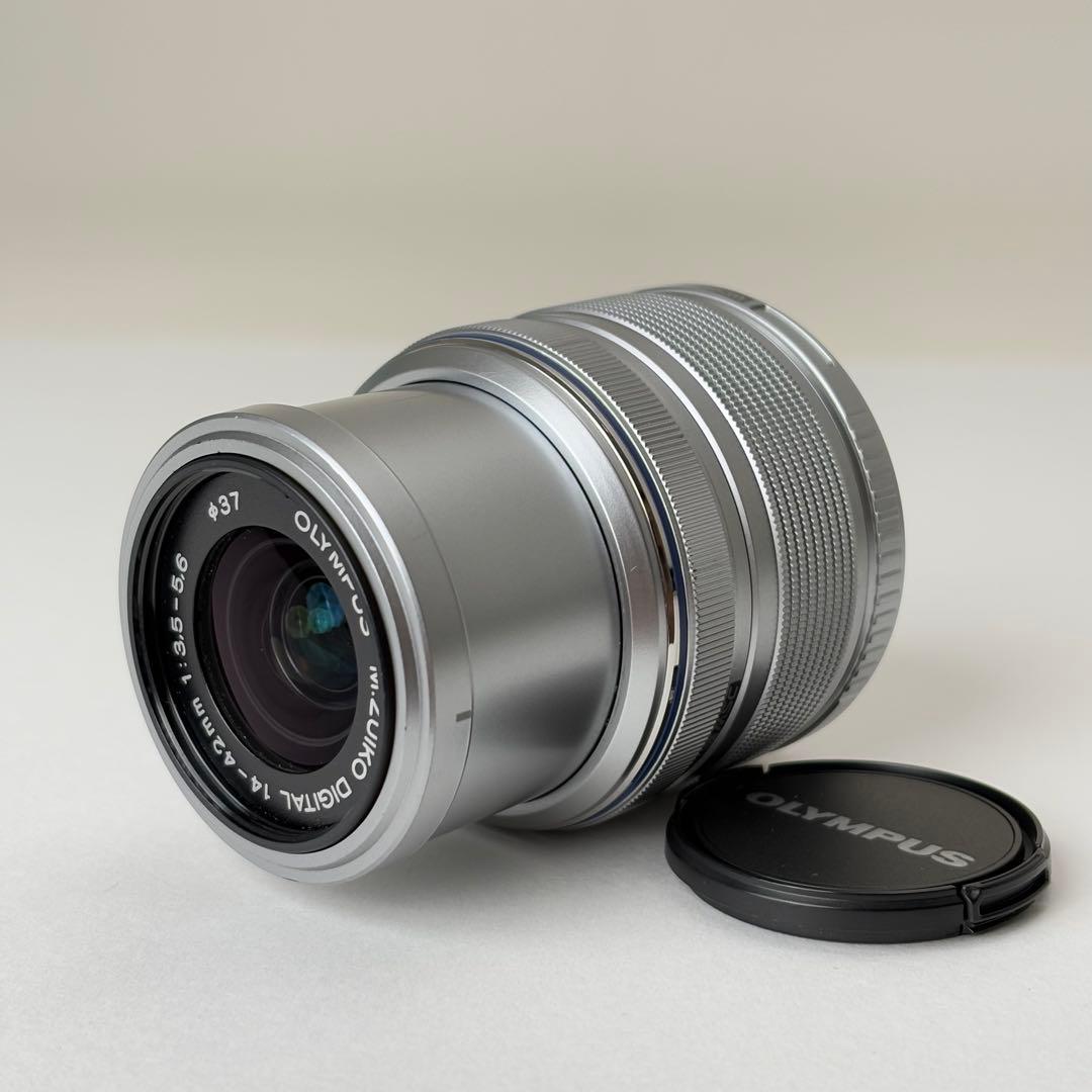 オリンパス レンズM.ZUIKO 14-42 3.5-5.6 ii R 852