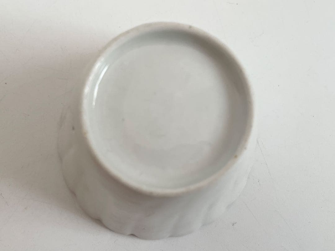 骨董　アンティーク　古伊万里　白磁　輪花　蕎麦猪口　白磁カップ