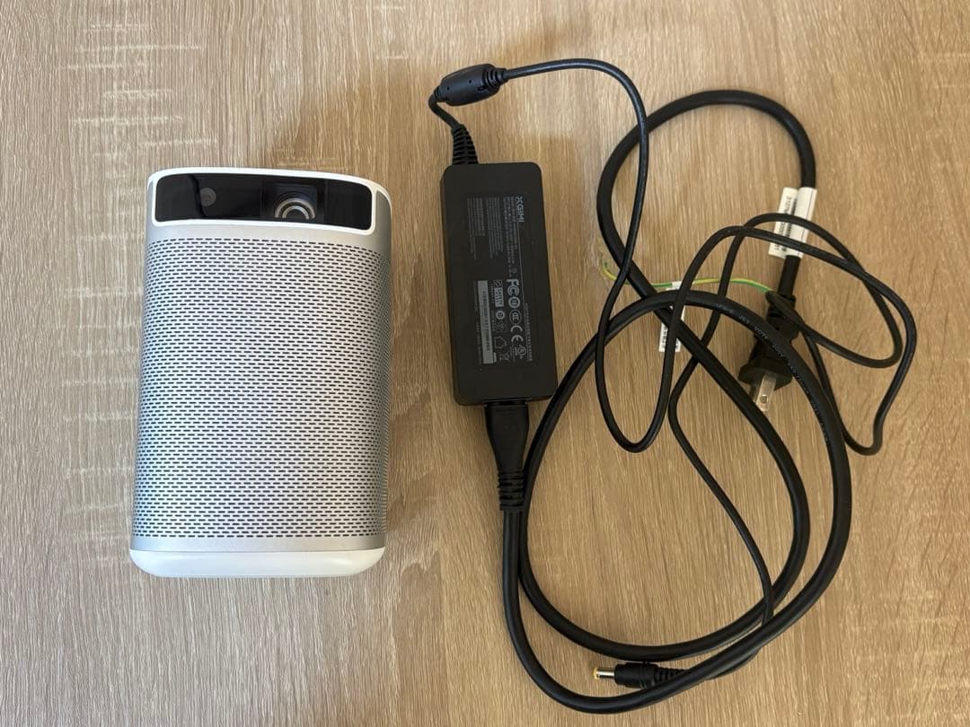 XGIMI MOGO Pro プロジェクター本体＋リモコン＋アダプター＋スタンド