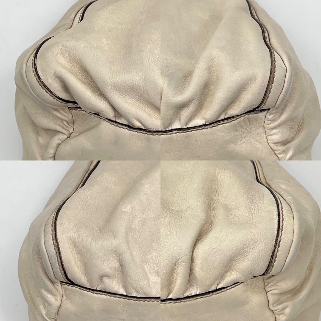 GUCCI ワンショルダーバッグ 肩掛け アビーライン ゴールド金具 レザー 白