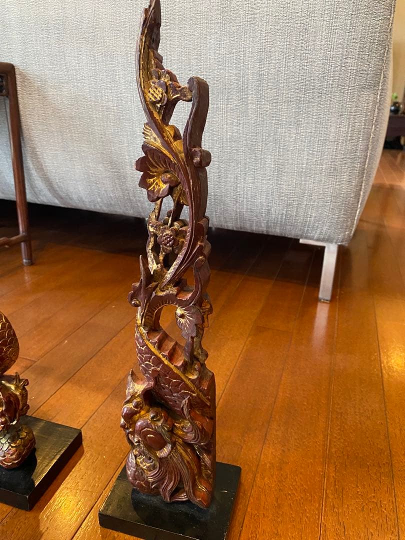 中国アンティーク　龍の彫刻