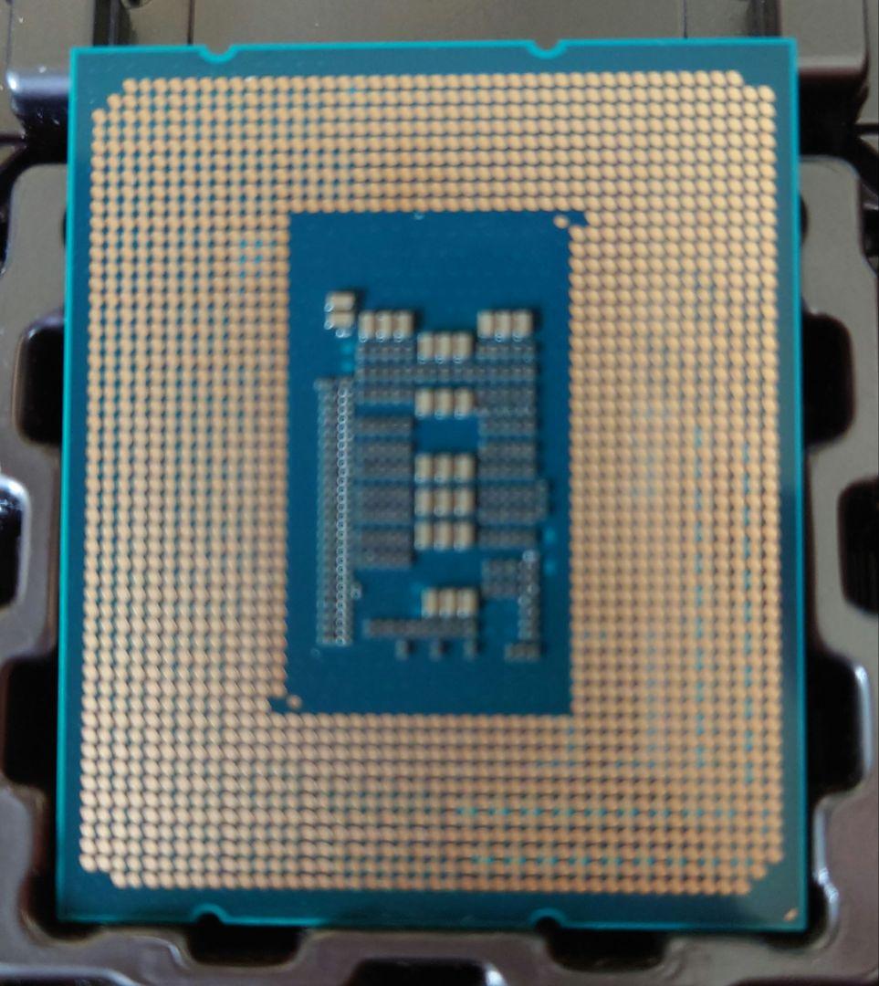 可動品　Intel Core i3-12100F CPU