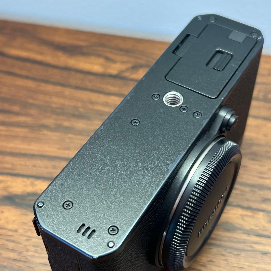 FUJIFILM フジフィルム X-E4 ブラック