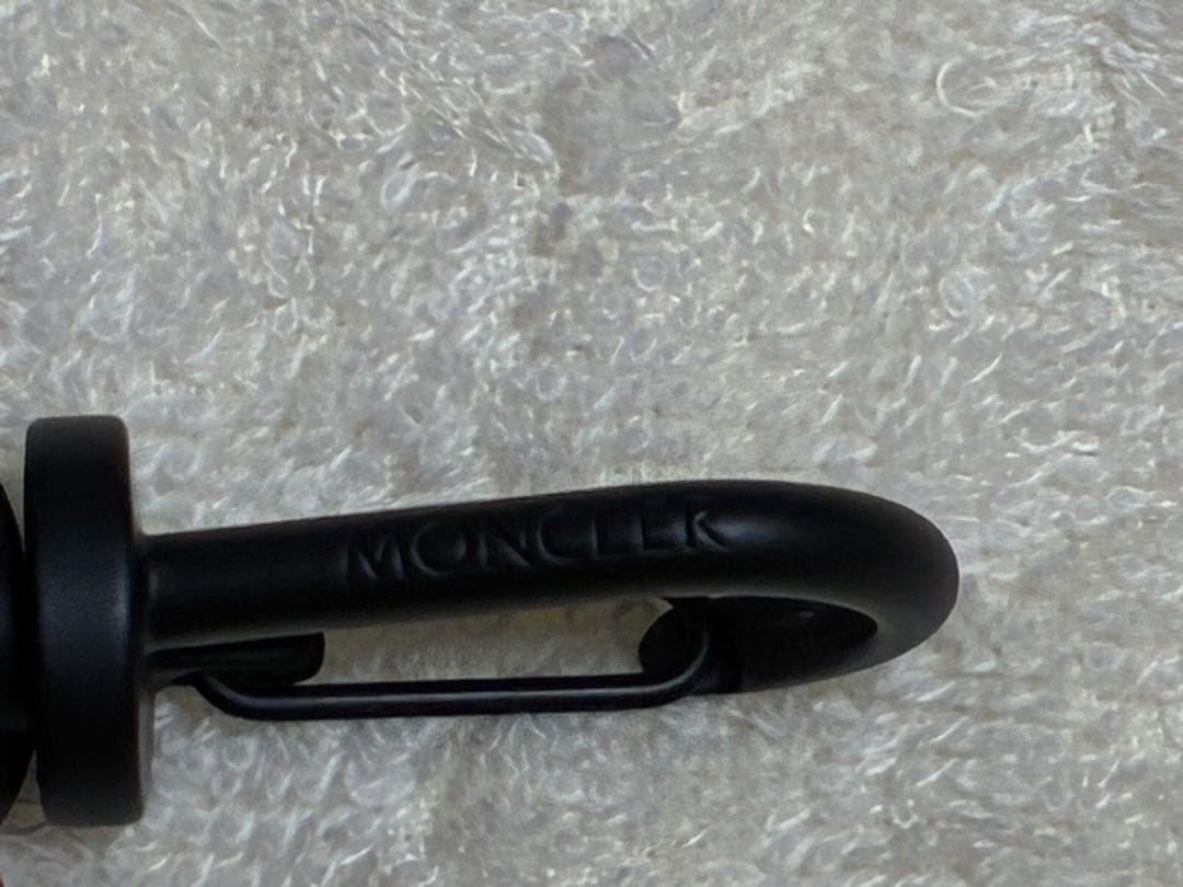 【新品】モンクレール　キーリング　ベスト　レッド