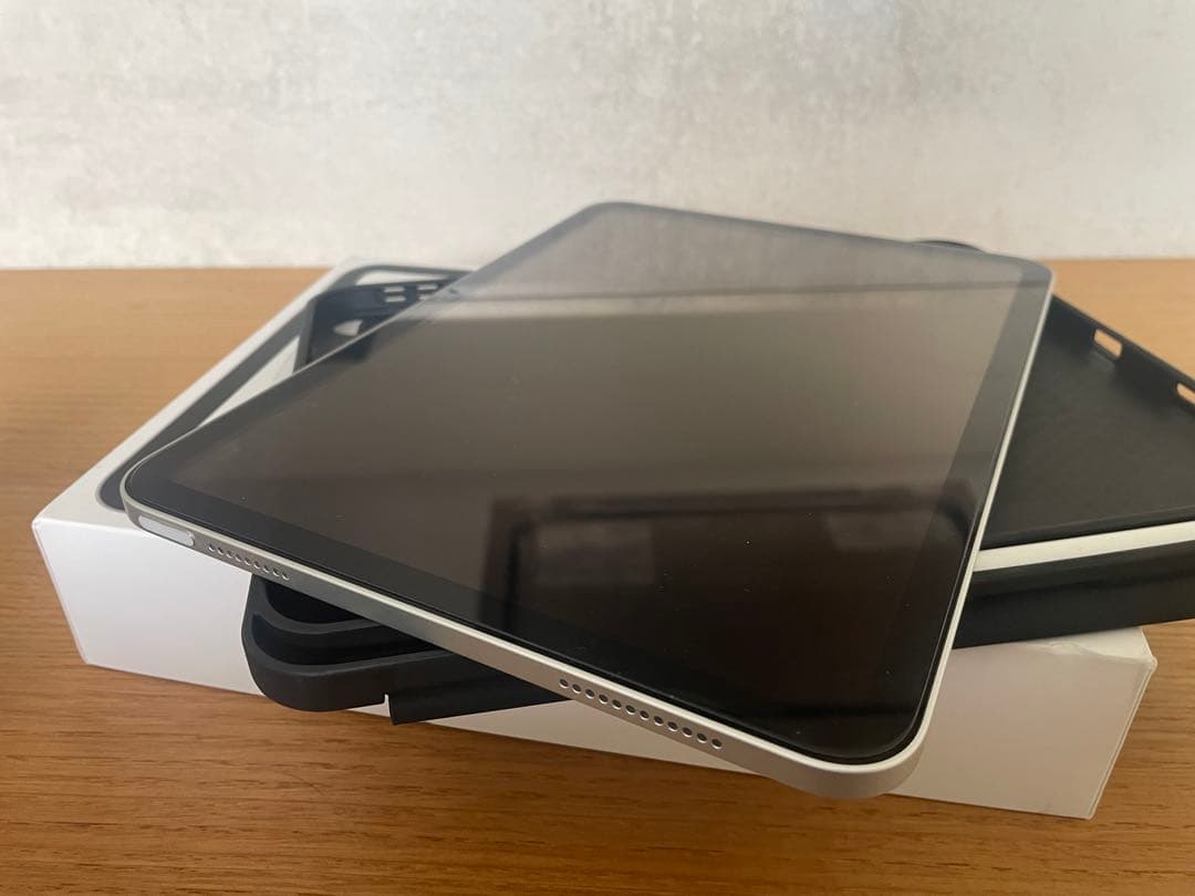 Apple iPad (第10世代) 64GB グレー　ケース ペン フィルム付