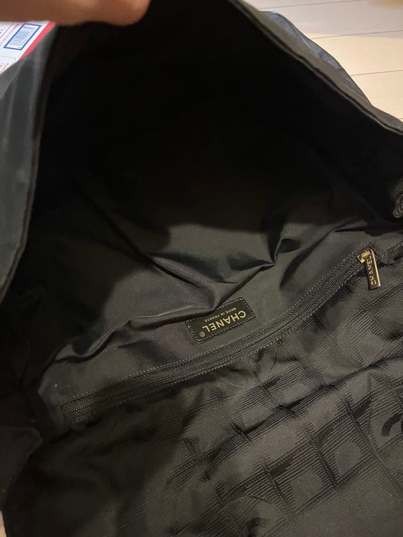 ほぼ未使用　CHANEL ニュートラベルライン　ショルダーバッグ　ブラック