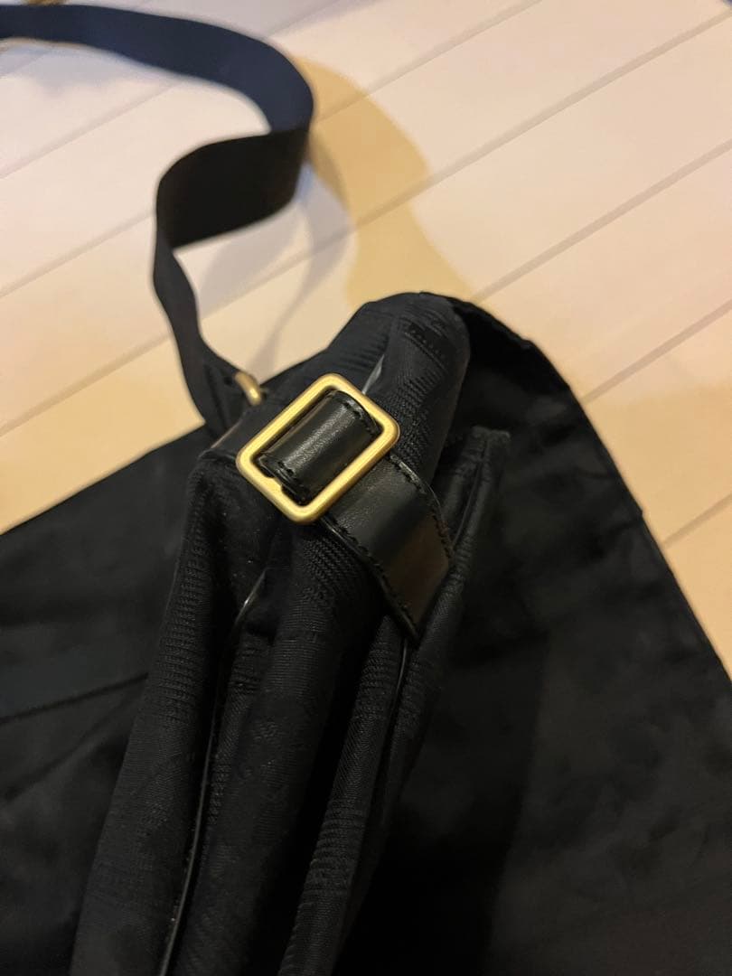 ほぼ未使用　CHANEL ニュートラベルライン　ショルダーバッグ　ブラック