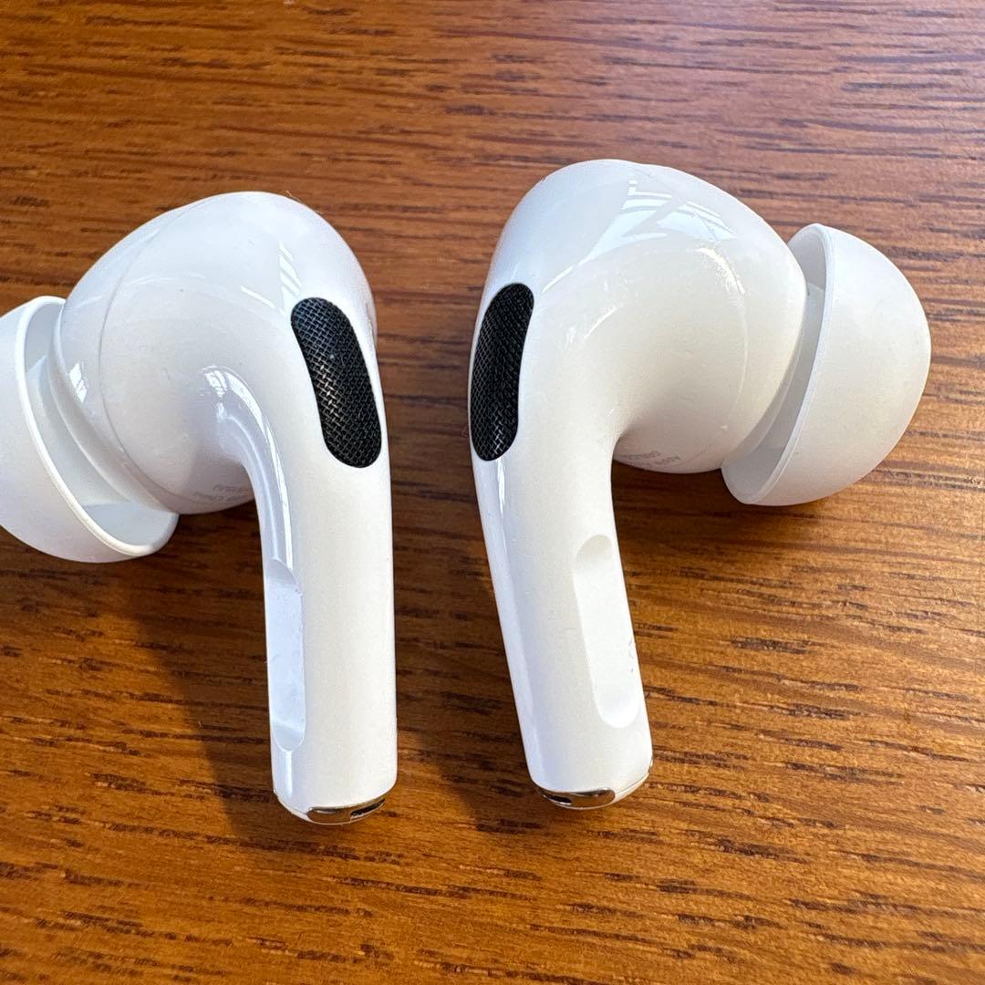 【美品】Apple AirPods Pro2 MQD83J/A