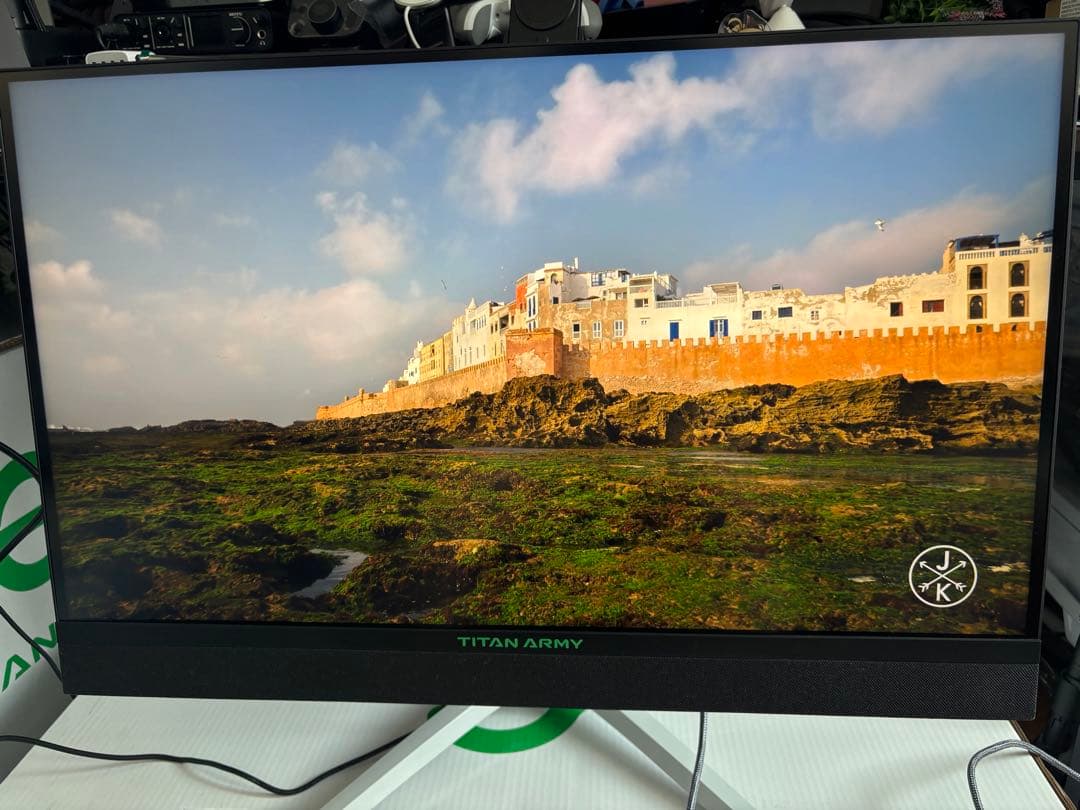 ディスプレイ・モニター本体 TITAN ARMY M27E6V-PRO