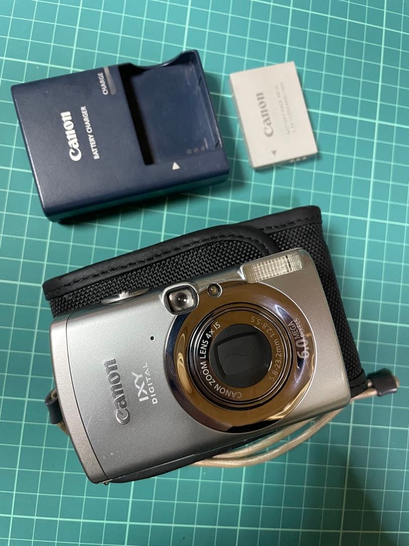Canon IXY デジタル 800is ストラップ、布製ケース付属