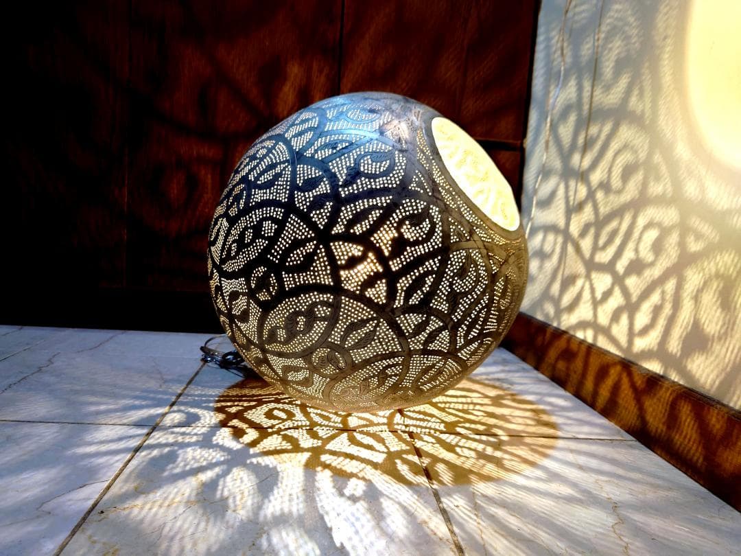 ペンダントランプ　球型　メタル　シルバー