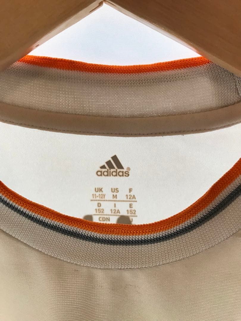 正規品adidasレアル・マドリード「11」ガレス・ベイル半袖150ユニフォーム