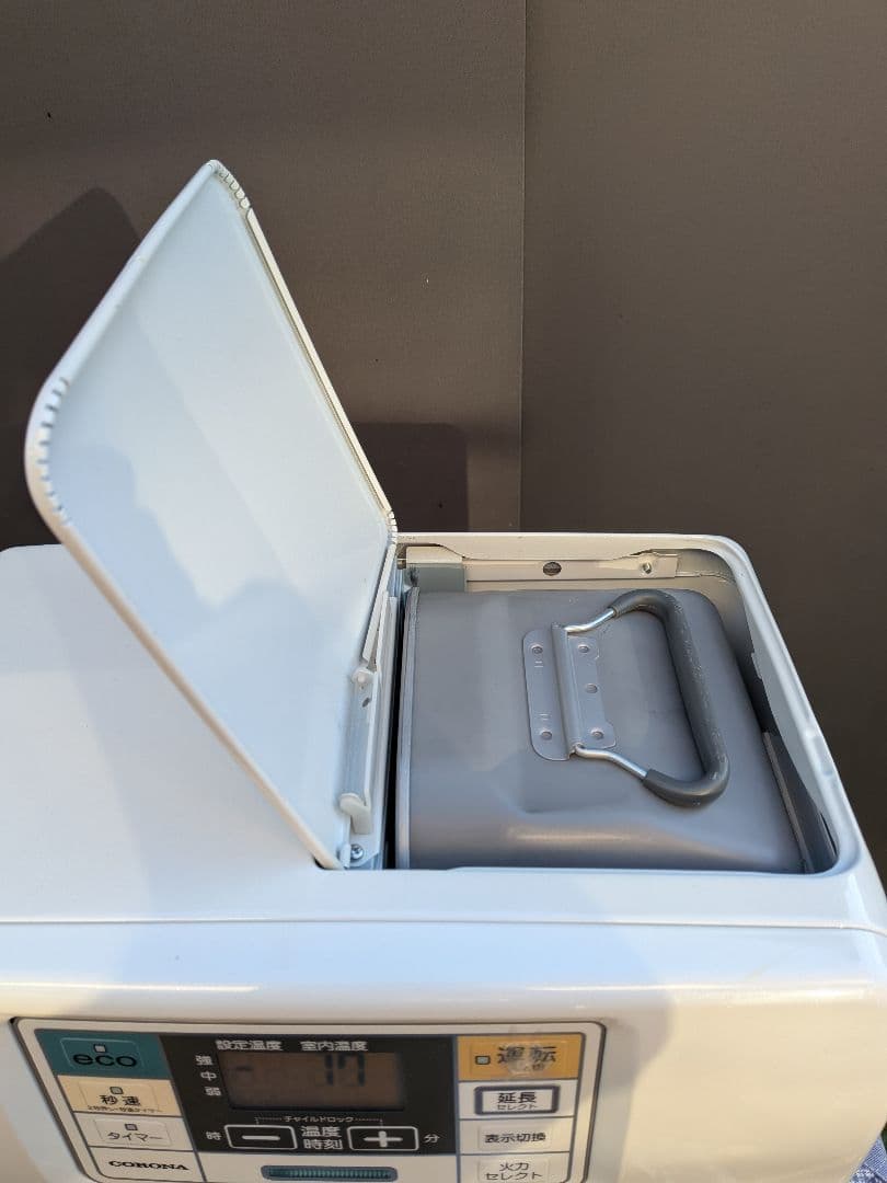 CORONA 　石油ファンヒーター