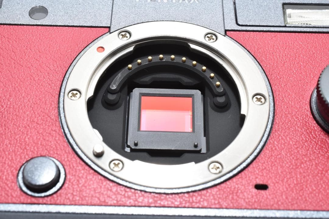 ショット数79枚■新品級■PENTAX Q-S1 ボディ ガンメタル