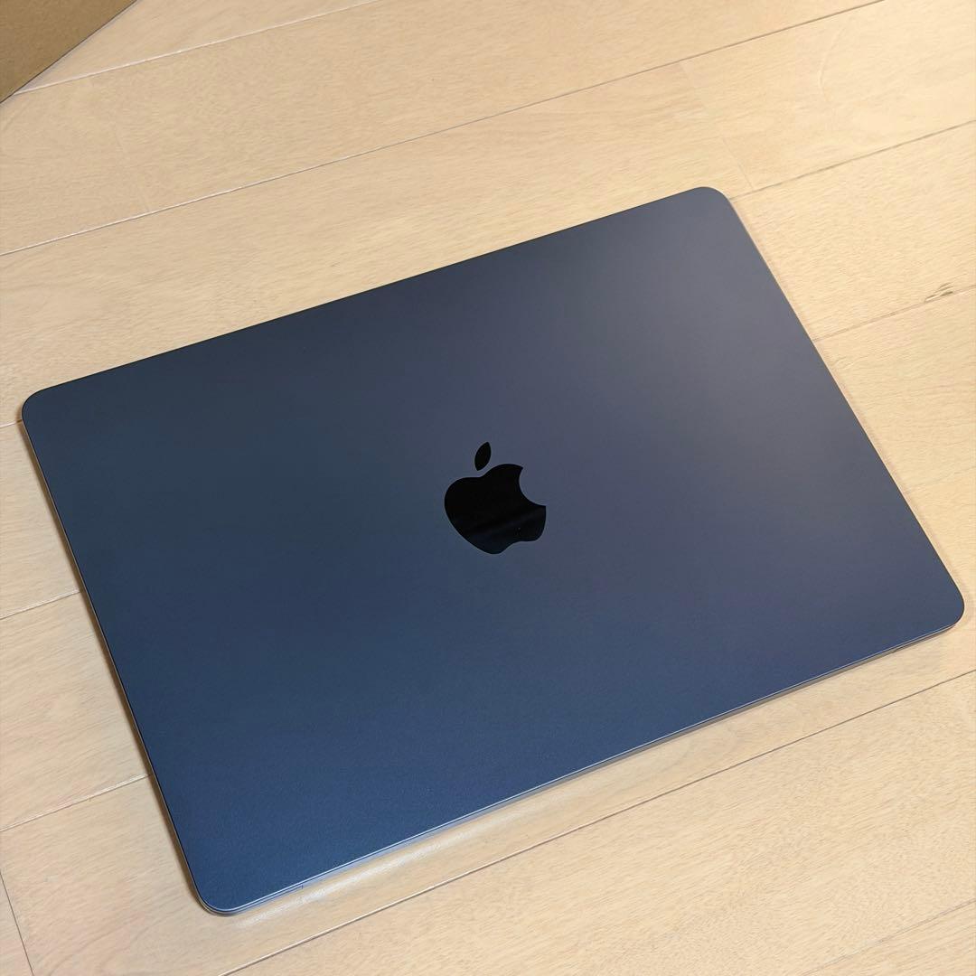 MacBook本体 MacBook Air M2 8GB/256GB AppleCare+