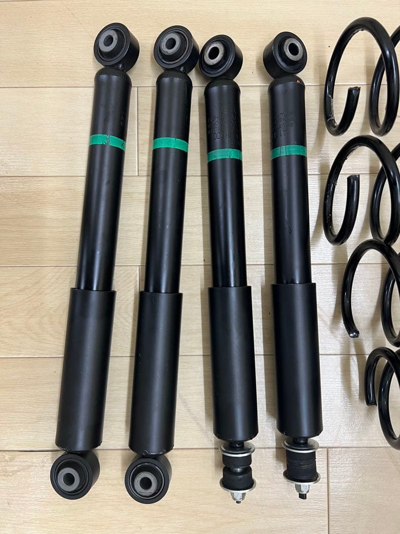 JB74ジムニー 純正サスペンションキット 1セット