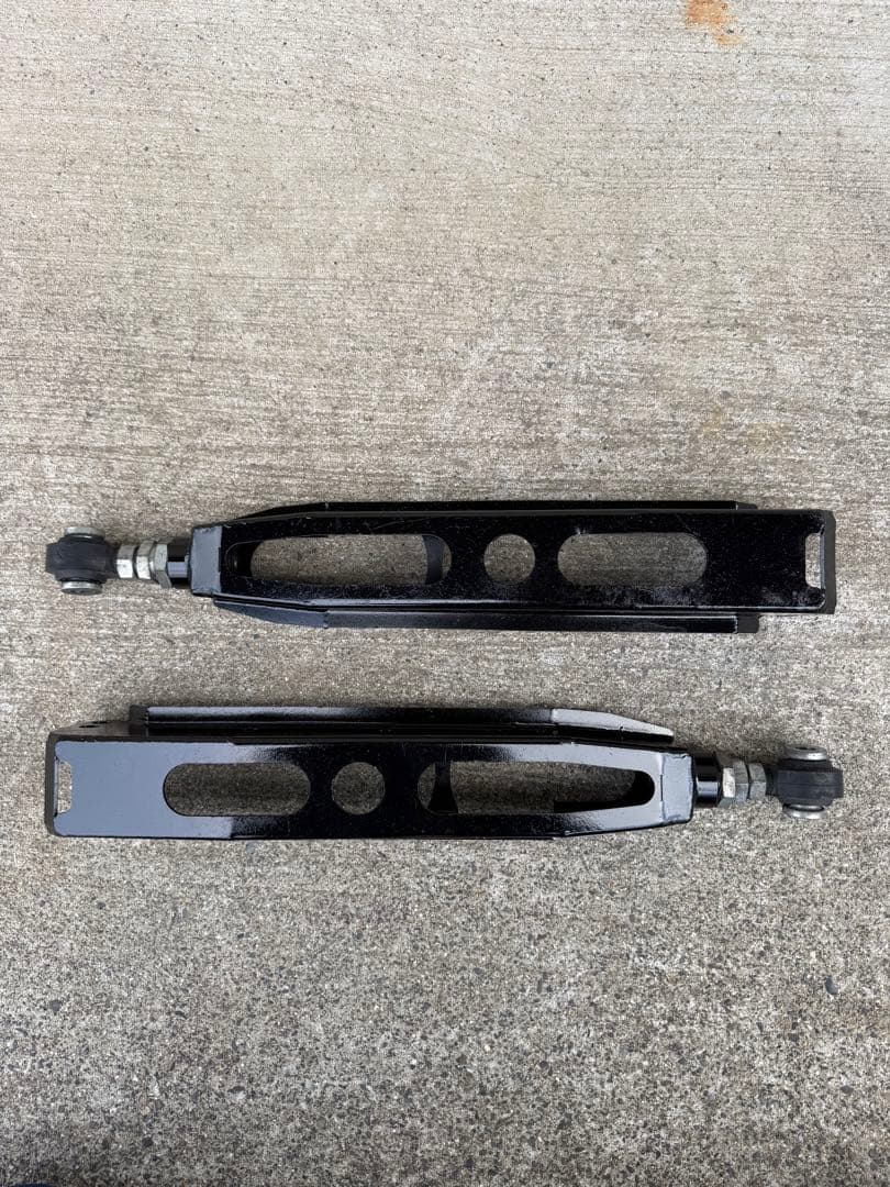 86 BRZ シルクロード　リアロアアーム