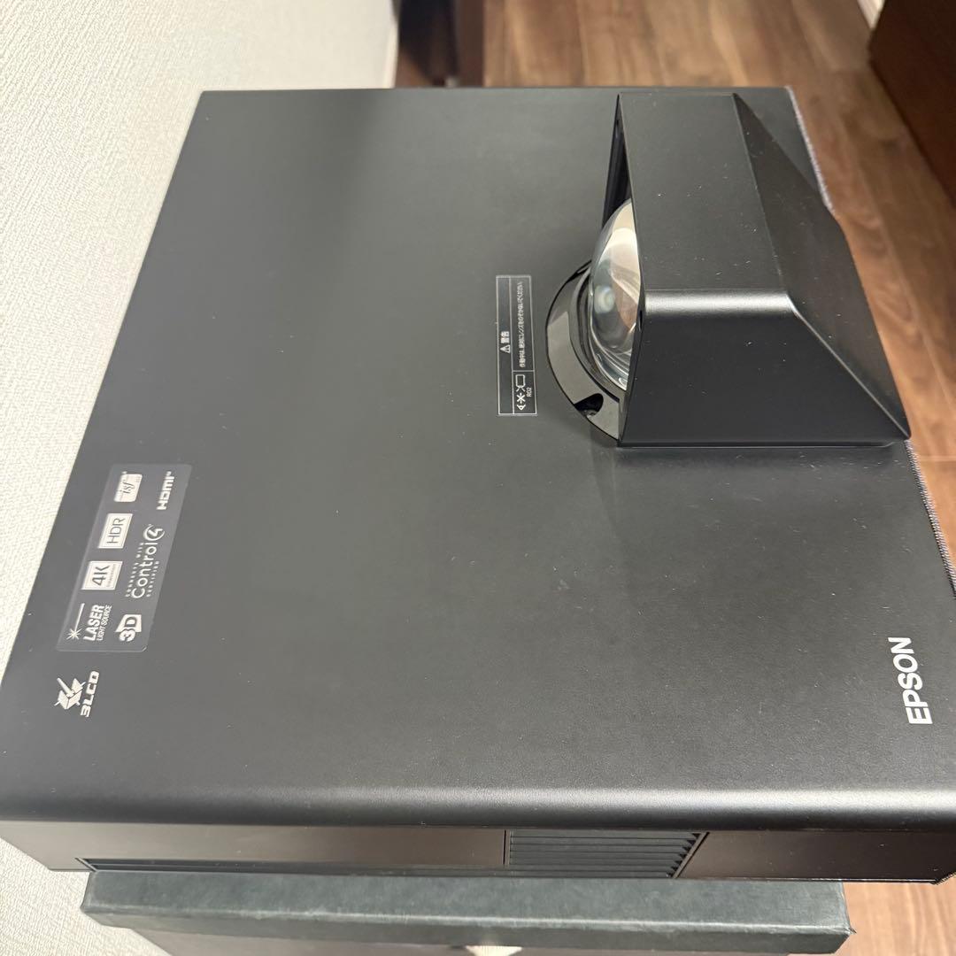 EPSON EH-LS500B 超単焦点プロジェクター