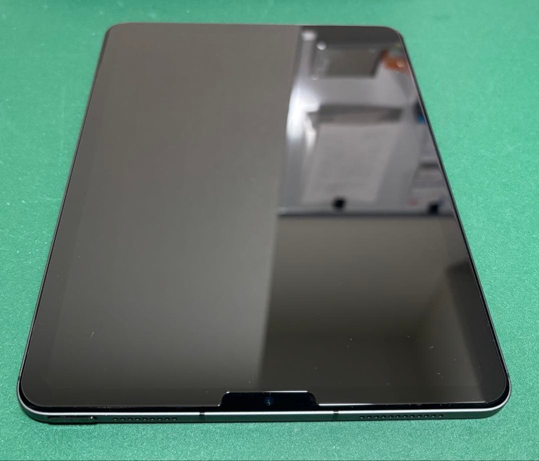 タ*シ様 Apple iPad Air シルバー