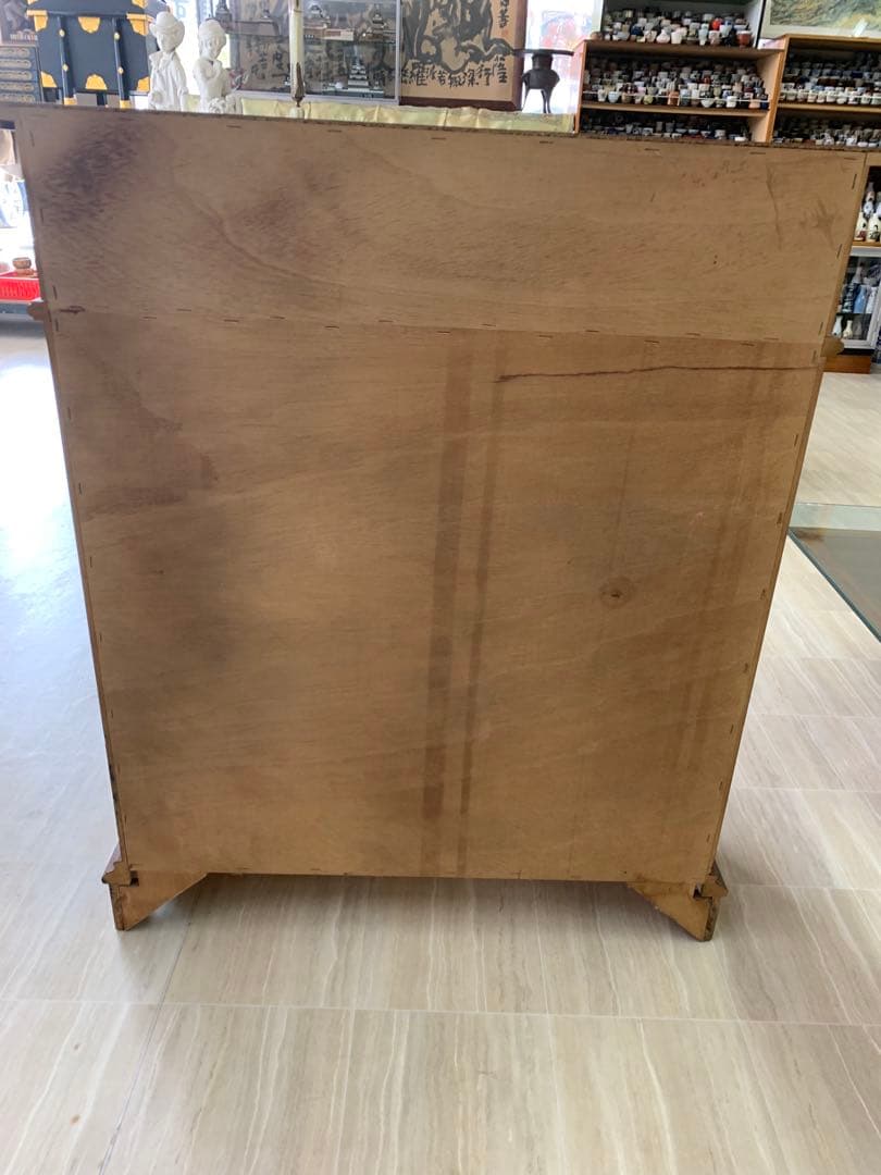 クラシック木製アンティーク家具　鍵付き